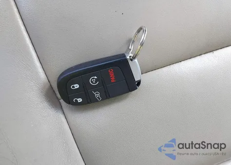 2017 Jeep Grand Cherokee Limited 4X2 from USA, damaged, VIN 1C4RJEBG2HC685835